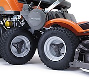 Садовый райдер Husqvarna R 422Ts AWD